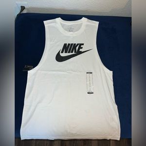 White NWT nike workout tank size small